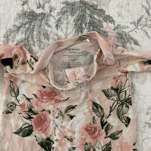 Posh peanut gown 0-3 months